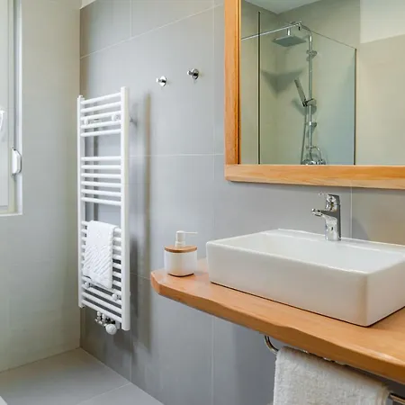 Apartma Bolero アパート *