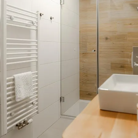 Apartma Bolero トールミン